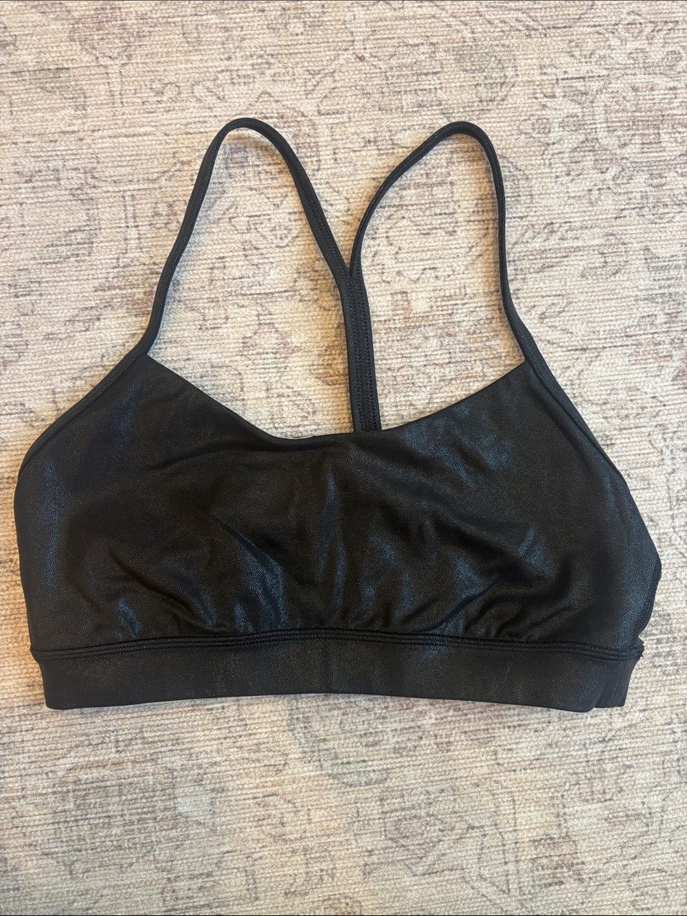 lululemon athletica Flow Y Bra, size 6, EUC